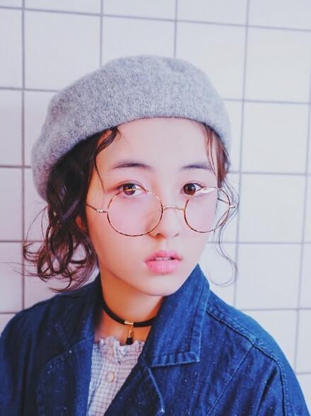 年幼成名的张子枫,惊人家庭的背景大揭秘