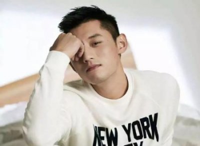 ​鼻梁中间有痣好不好