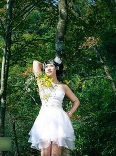 40岁芙蓉姐姐近照,网友:看了一眼隔夜饭都吐出来了!