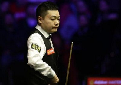 ​丁俊晖主动承认犯规，1个裁判都没发现的犯规！值得大家为他骄傲