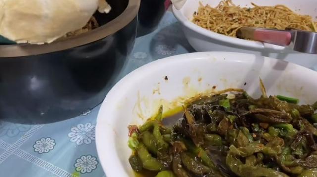 嘴嘴深夜食堂挑战8888元花1天(山东临沂深夜食堂)(4)