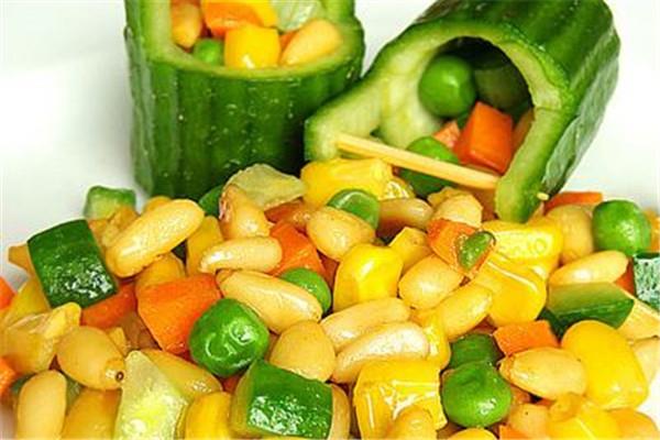 美白吃维生素c还是e 这样吃比较好 美白吃维生素c还是e 这样吃比较好