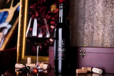 ​西班牙红酒上的生产日期，西班牙红酒生产日期格式