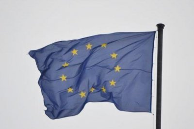 ​欧盟十二颗星旗的来历，十二颗星到底代表什么？