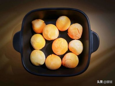 ​蛋黄油的功效和作用(鸡蛋黄的药用)