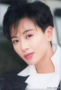 ​“最美短发女神”，袁洁莹当年有多美？