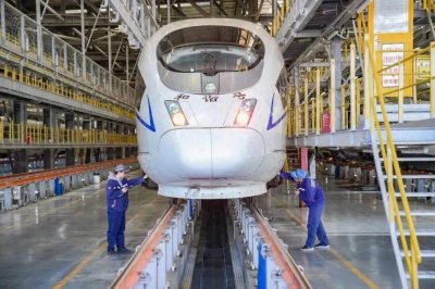 ​济郑高铁新配属动车组陆续抵达郑州动车段