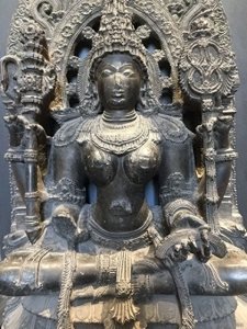 ​＂古印度婆罗门与刹帝利的跨越爱情：克服阶级和文化差异的挑战＂