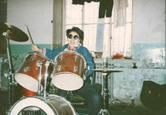 没想到韩红年轻时候的照片竟然这么苗条,你能认得出来吗?