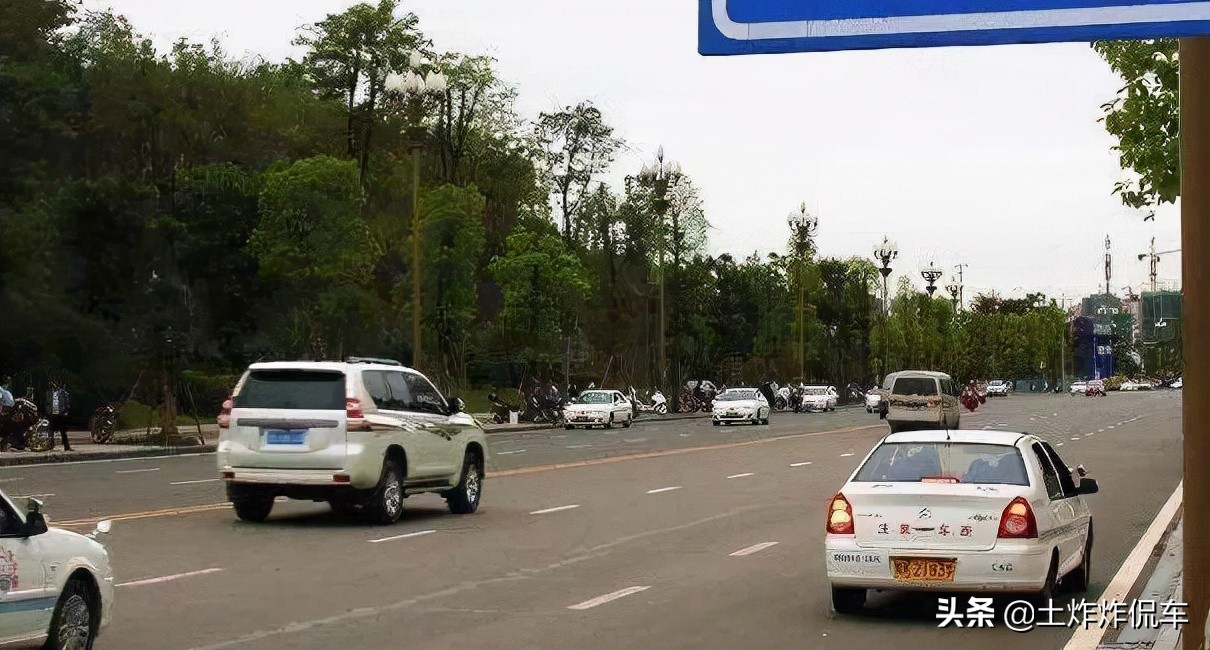 科目三四档速度不能低于多少（4档速度不能低于多少高于多少）(图1)